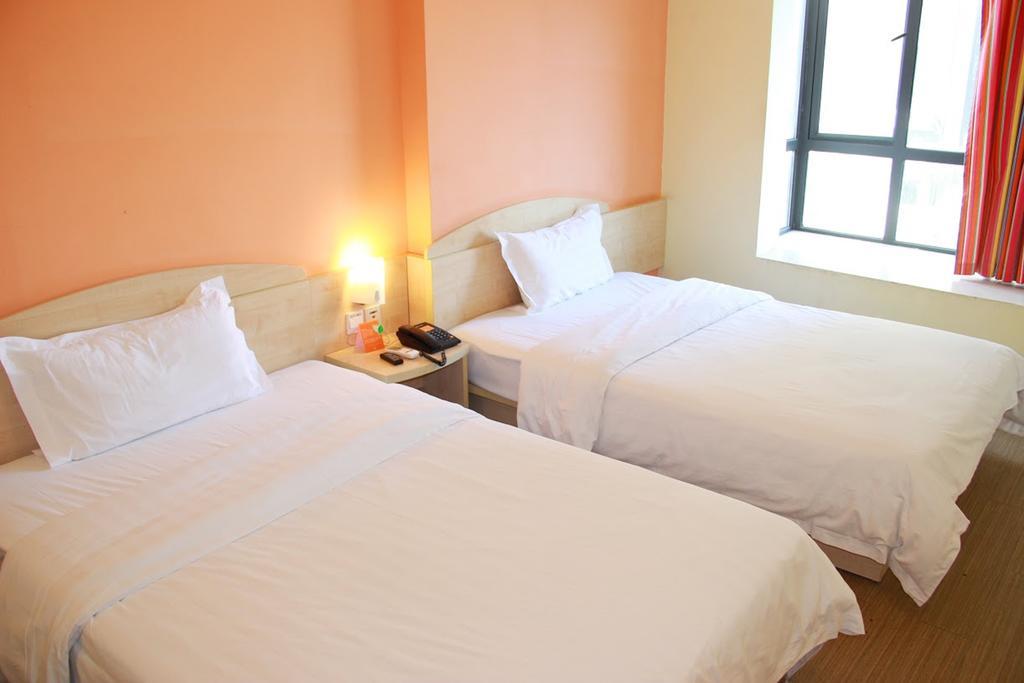 7Days Inn Foshan Dongfang Square Walmart Exterior photo