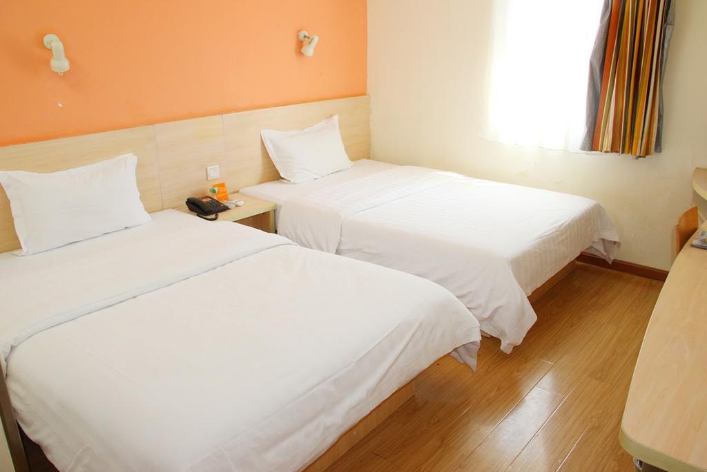 7Days Inn Foshan Dongfang Square Walmart Exterior photo