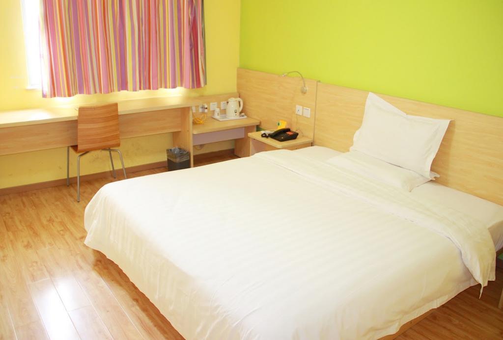 7Days Inn Foshan Dongfang Square Walmart Exterior photo